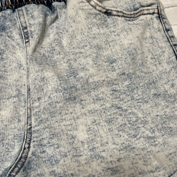 Art Class girls blue acid wash shorts size XL 14/16 - Picture 3 of 4